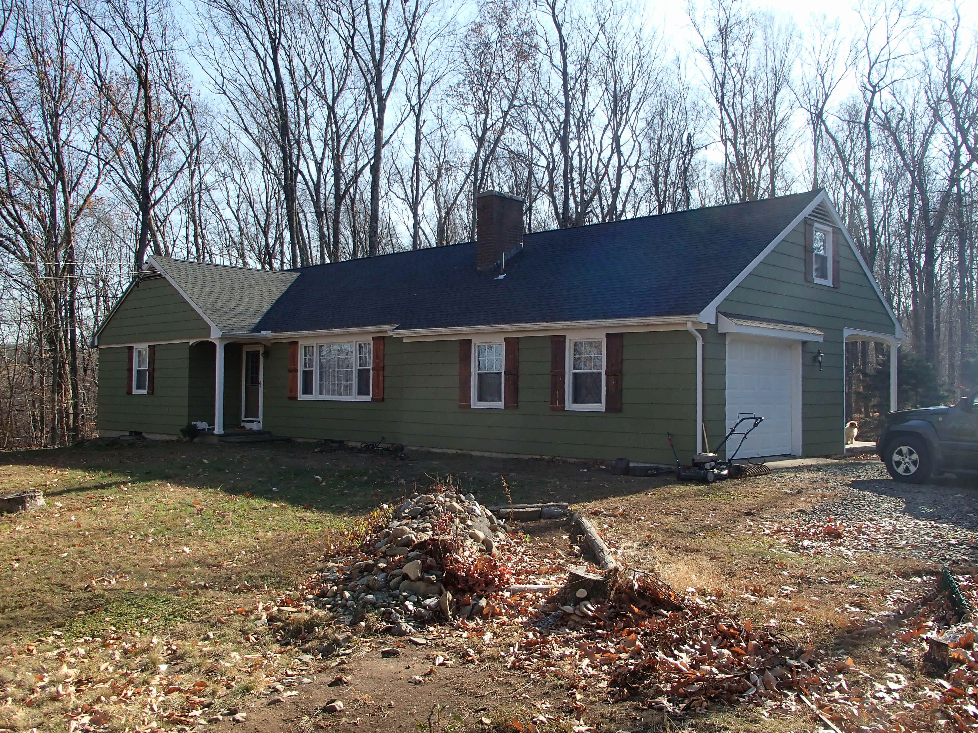 Building photograph for 15 CANFIELD DR